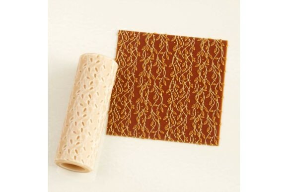 Add a Touch of Elegance with the Christmas Lights and Vine Pattern Texture Roller