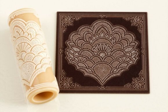 Vintage Scallop Geometric Embossing Rolling Pin: A Tool for Timeless Elegance